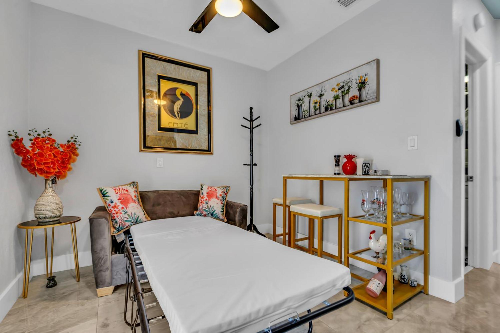Little Gables Studio-Your Miami Escape-10Min Airport Екстериор снимка