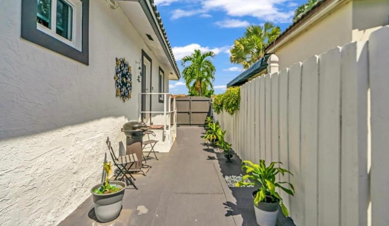 Little Gables Studio-Your Miami Escape-10Min Airport Стая снимка